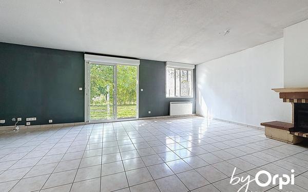 Maison à vendre    6 pièces •  Saint-Éloy-les-Mines