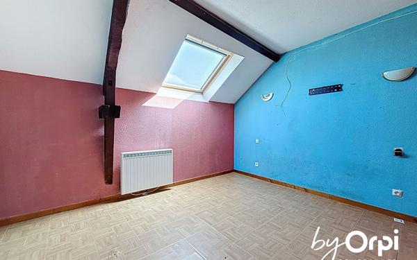 Maison à vendre    6 pièces •  Saint-Éloy-les-Mines