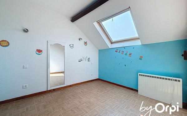 Maison à vendre    6 pièces •  Saint-Éloy-les-Mines