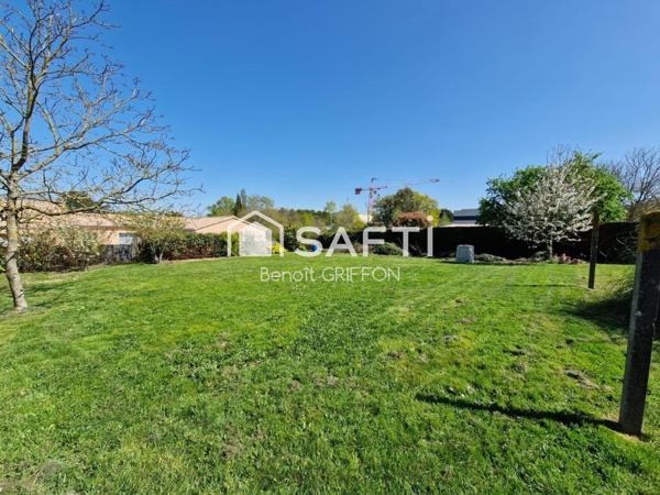 Maison 4 chambres, sous-sol, terrain 1500 m²