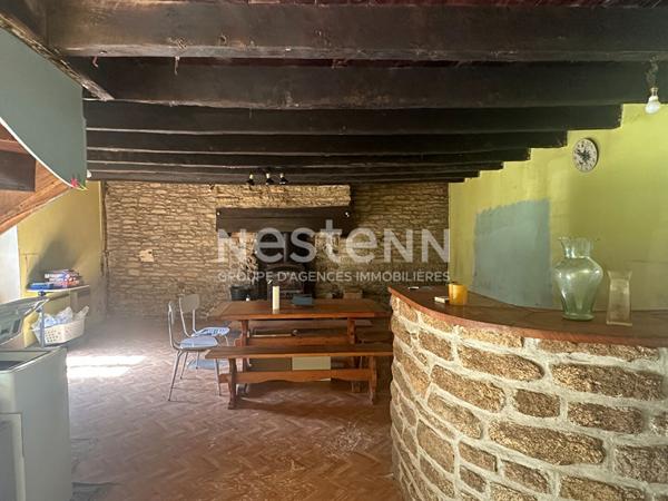 Authentique et charmante longère en pierre avec grand jardin arboré !