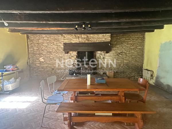 Authentique et charmante longère en pierre avec grand jardin arboré !