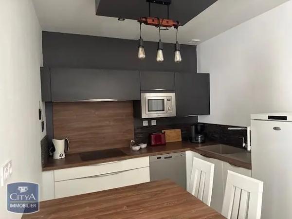 Appartement à louer 2 pièces 45.3m² Carcassonne (11000)