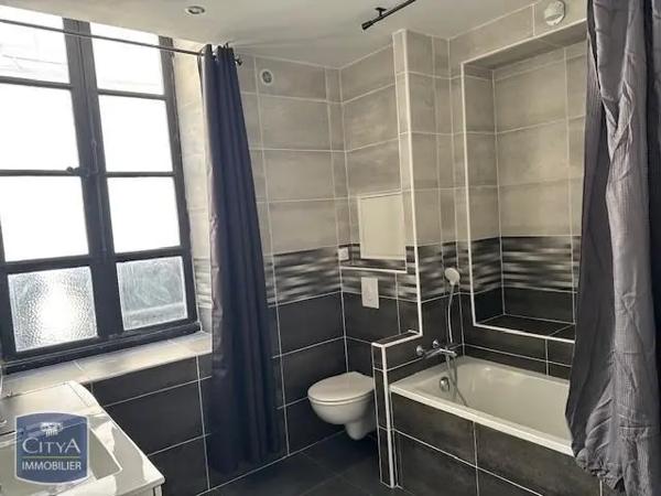 Appartement à louer 2 pièces 45.3m² Carcassonne (11000)
