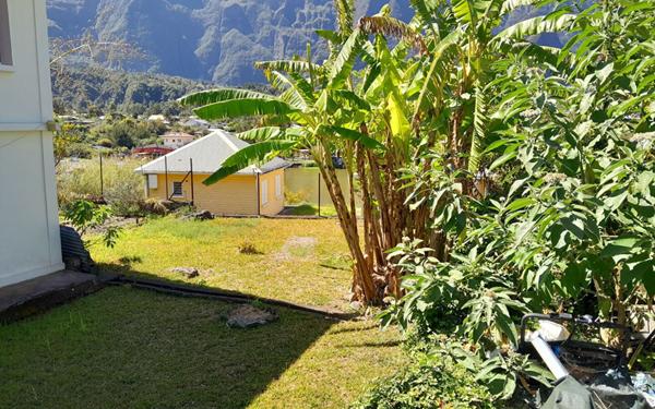 Maison à vendre    3 pièces •  Cilaos