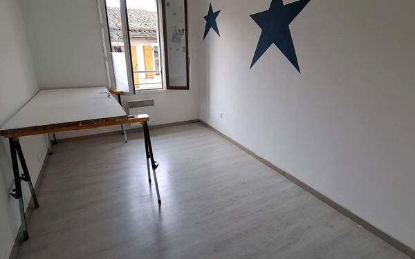 Appartement à vendre    3 pièces •  Beaumont-de-Lomagne
