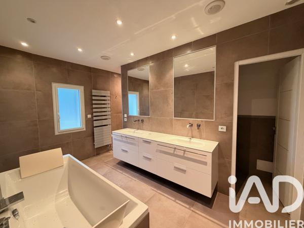 Maison à vendre 9 pièces 266 m² Bernis