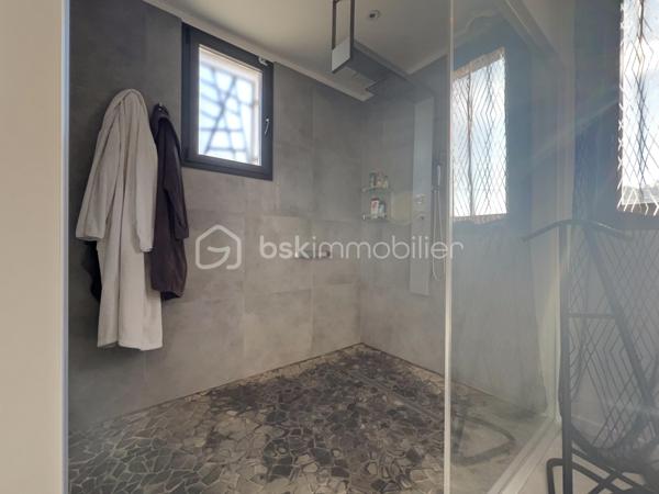 Maison contemporaine de 180 m²