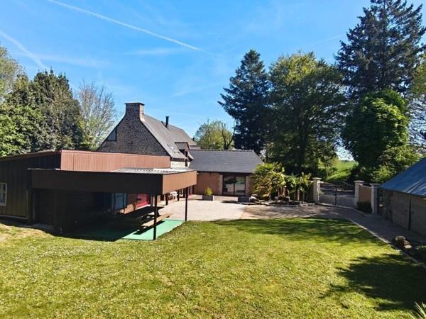 Maison située dans la campagne de Combourg
