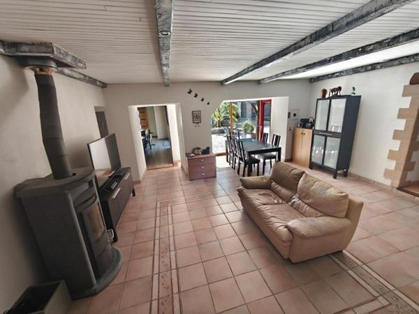 Maison située dans la campagne de Combourg
