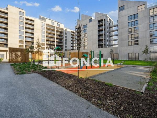 Location Studio 32.5 m² - 194 / 196 RUE DES QUEYRIES Bordeaux 33100