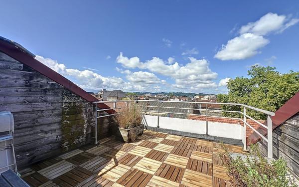 Appartement à vendre    6 pièces • 156,09 m2 Pau