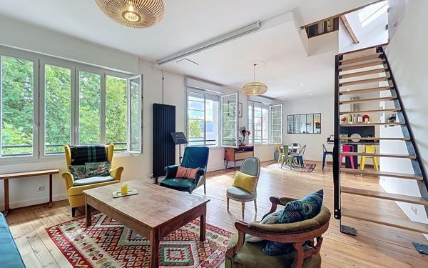 Appartement à vendre    6 pièces • 156,09 m2 Pau