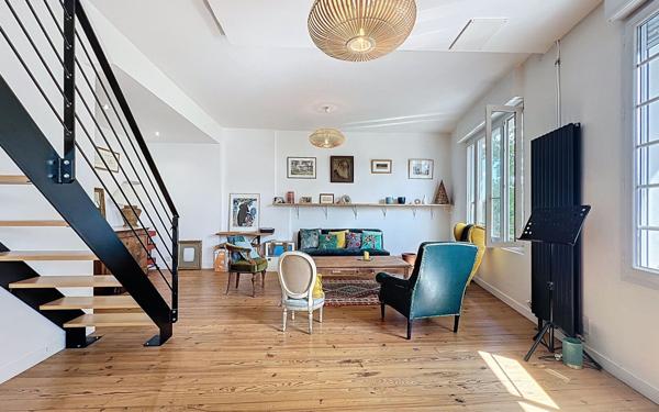 Appartement à vendre    6 pièces • 156,09 m2 Pau