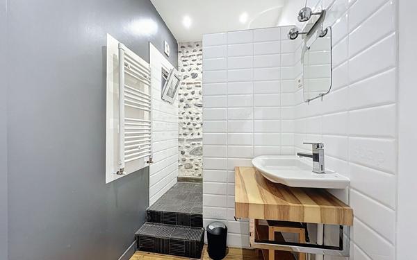 Appartement à vendre    6 pièces • 156,09 m2 Pau