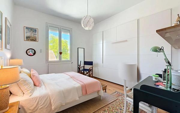 Appartement à vendre    6 pièces • 156,09 m2 Pau