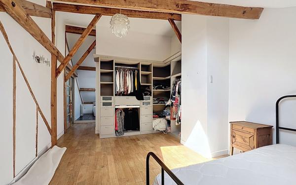 Appartement à vendre    6 pièces • 156,09 m2 Pau