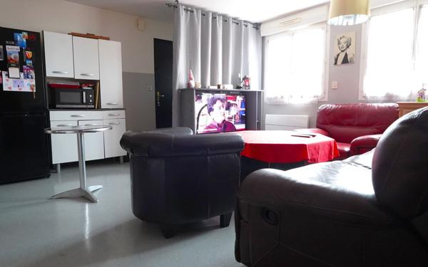 Appartement à vendre    2 pièces • 42,45 m2 Longueau