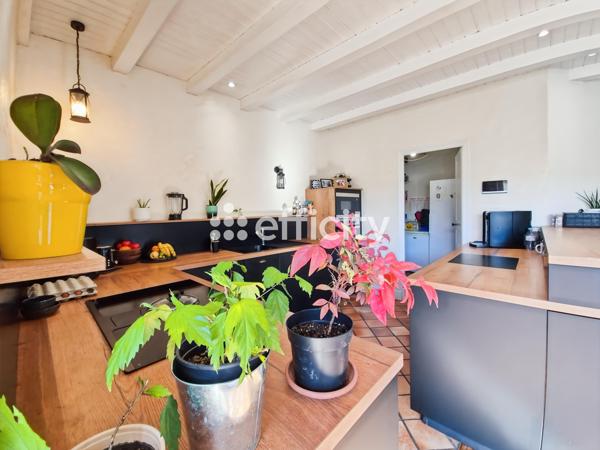 Maison 10 pièces - 649 m² Bien prestige