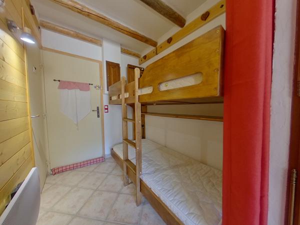 04400 BARCELONNETTE Studio proche centre