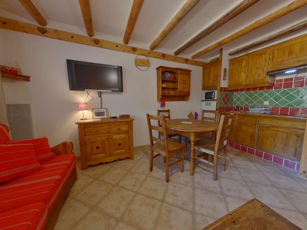 04400 BARCELONNETTE Studio proche centre