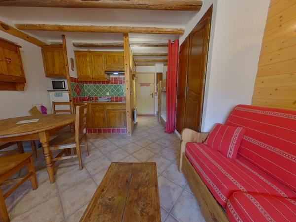 04400 BARCELONNETTE Studio proche centre