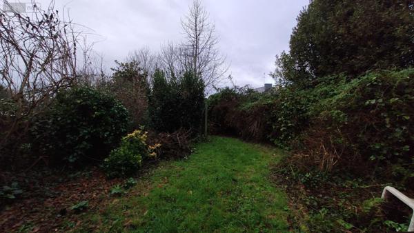 Maison individuelle à vendre à Baud dans le Morbihan (56150), ref : 065/1860   
Centre-ville