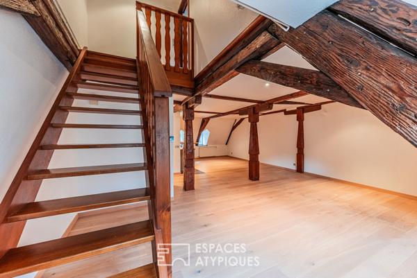 Duplex sous les toits en hyper centre