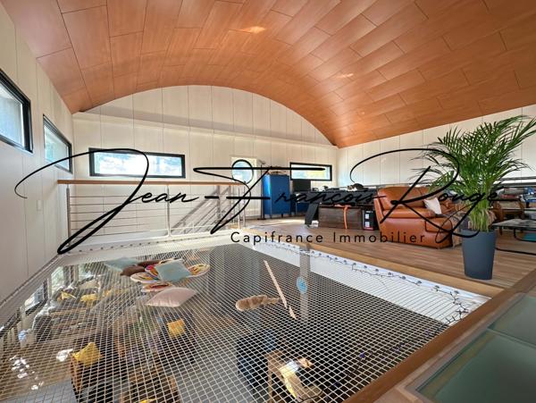 AGON-COUTAINVILLE, à 600 mètres de la plage, superbe maison d'architecte construite en 2007 d'une surface de 320 m², avec piscine !!!