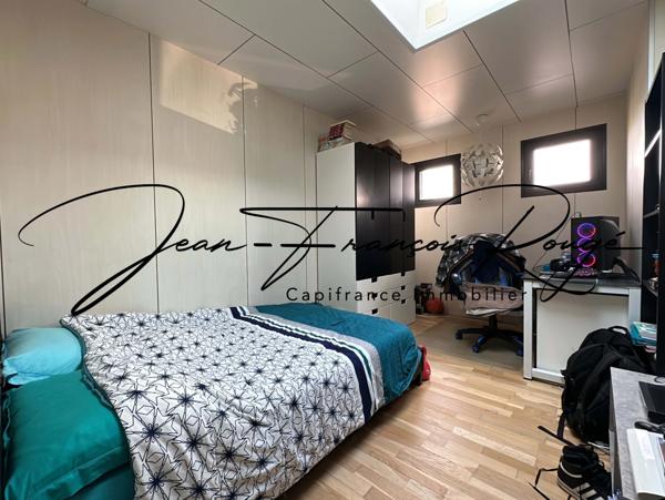 AGON-COUTAINVILLE, à 600 mètres de la plage, superbe maison d'architecte construite en 2007 d'une surface de 320 m², avec piscine !!!