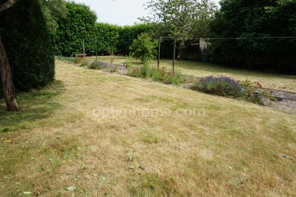 Maison de 143 m², 6 pièces à LURE sur joli terrain clos