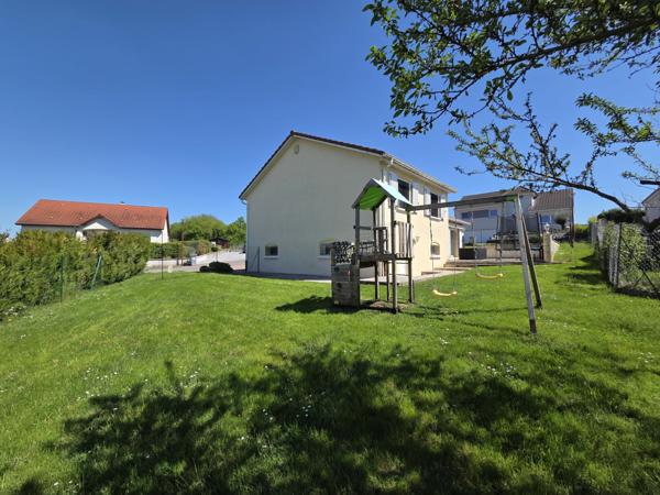 Boulay-Moselle (57220) Pavillon 5 pièces 102 m²