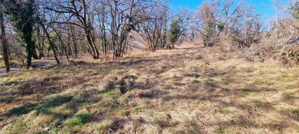 Terrain constructible dans un hameau du Causse