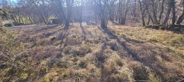 Terrain constructible dans un hameau du Causse