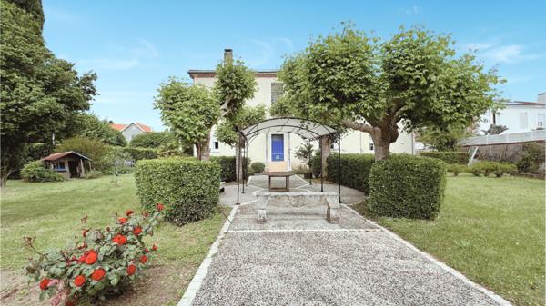 Maison Saujon 9 pièce(s)