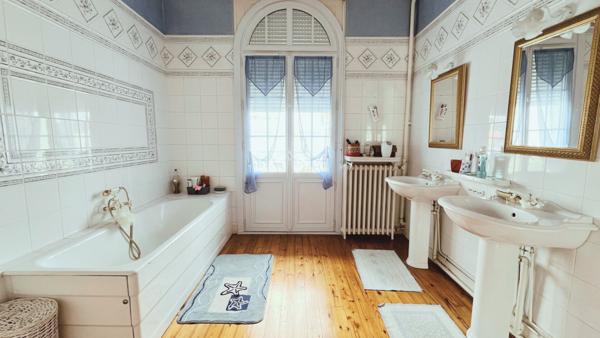 Maison Saujon 9 pièce(s)