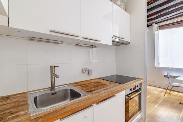 Hôtel de Ville / Beaubourg - Studio bien aménagé au calme sur cour