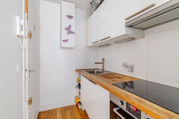 Hôtel de Ville / Beaubourg - Studio bien aménagé au calme sur cour