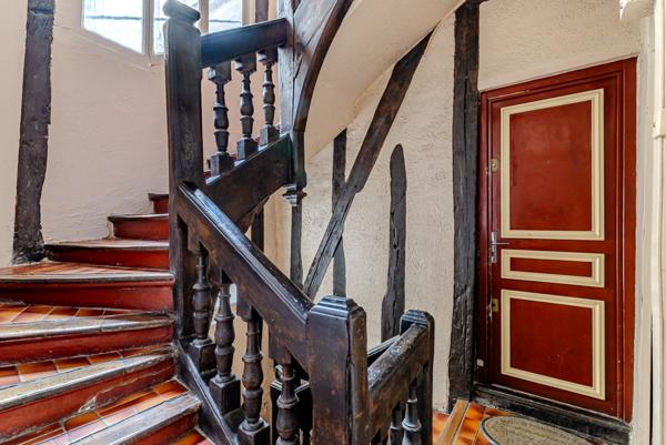 Hôtel de Ville / Beaubourg - Studio bien aménagé au calme sur cour