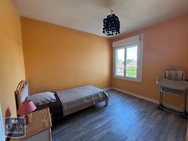 Appartement à louer 3 pièces 74m² Bergerac (24100)