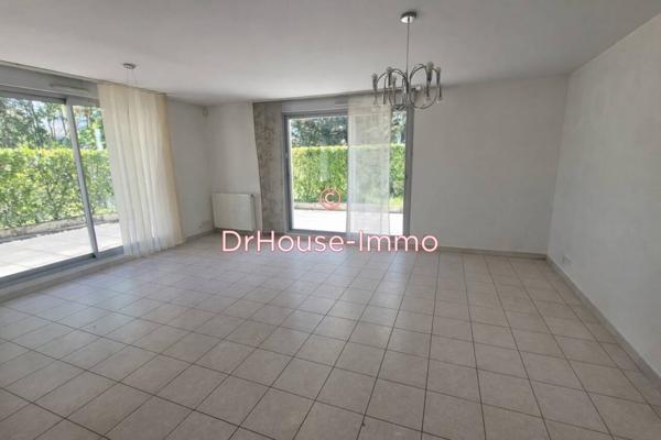 Appartement à louer 4 pièces de 94 m²