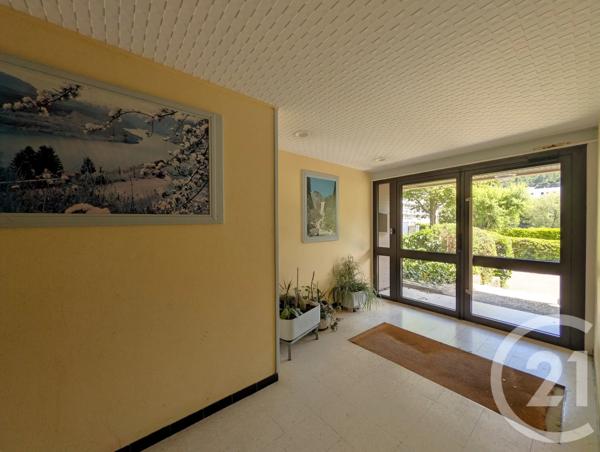Appartement T4 à vendre  4 pièces - 82,55 m 2   CHAMBERY  - 73