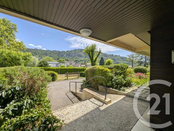 Appartement T4 à vendre  4 pièces - 82,55 m 2   CHAMBERY  - 73