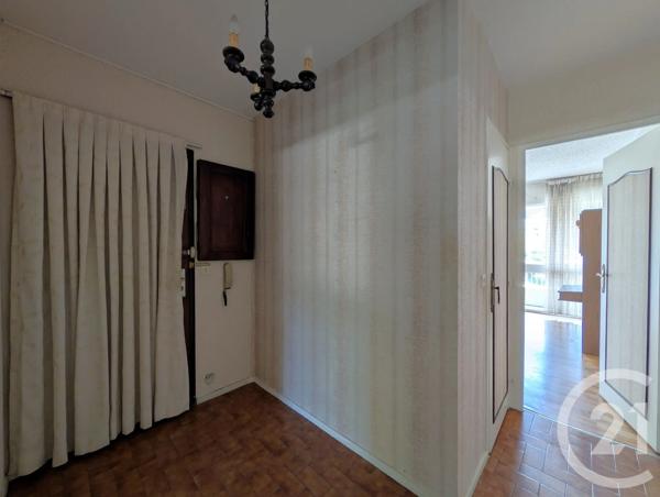 Appartement T4 à vendre  4 pièces - 82,55 m 2   CHAMBERY  - 73