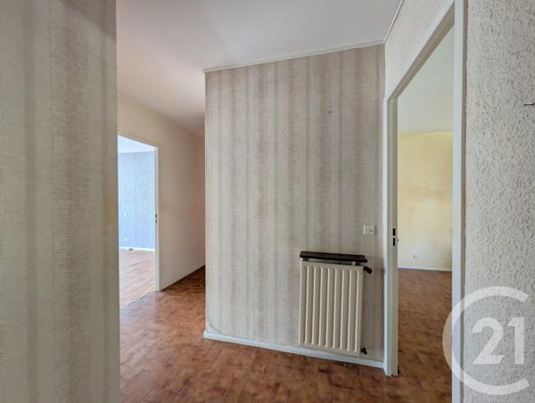 Appartement T4 à vendre  4 pièces - 82,55 m 2   CHAMBERY  - 73