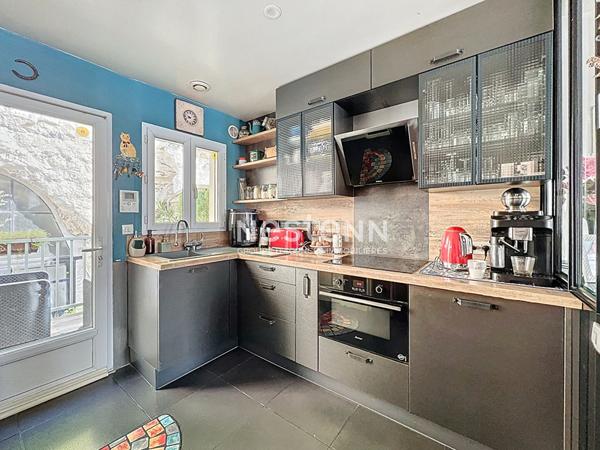 A vendre Maison Centre ville de Dreux, 5 min ecoles, commerces et gare a pieds, cave, dependance