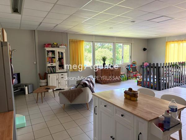Maison à COURCITE, 53700 - 5 pièces 176m²