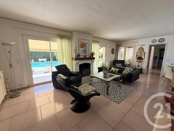 Maison à vendre  4 pièces - 139 m 2   GRASSE  - 06