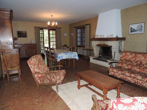 Maison  8 pièce(s)  5 chambre(s)  184 m²