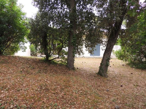 Maison  8 pièce(s)  5 chambre(s)  184 m²